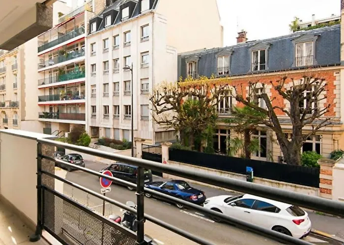 아파트 16 Near Eiffel Tower 파리