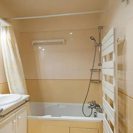 Apartament 16 Near Eiffel Tower *