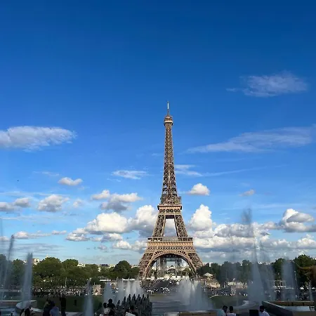 아파트 16 Near Eiffel Tower 파리